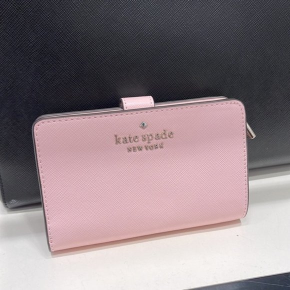 Kate Spade Madison Medium Compact Bifold Wallet Conch Pink
Color: Conch Pink
NWT - Picture 16 of 16